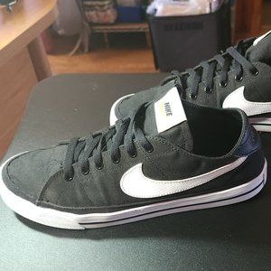 Nike Court Legacy Canvas